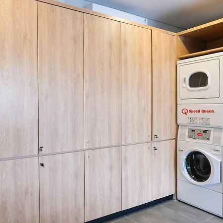 M Cabin Karawaci Binong Экстерьер фото