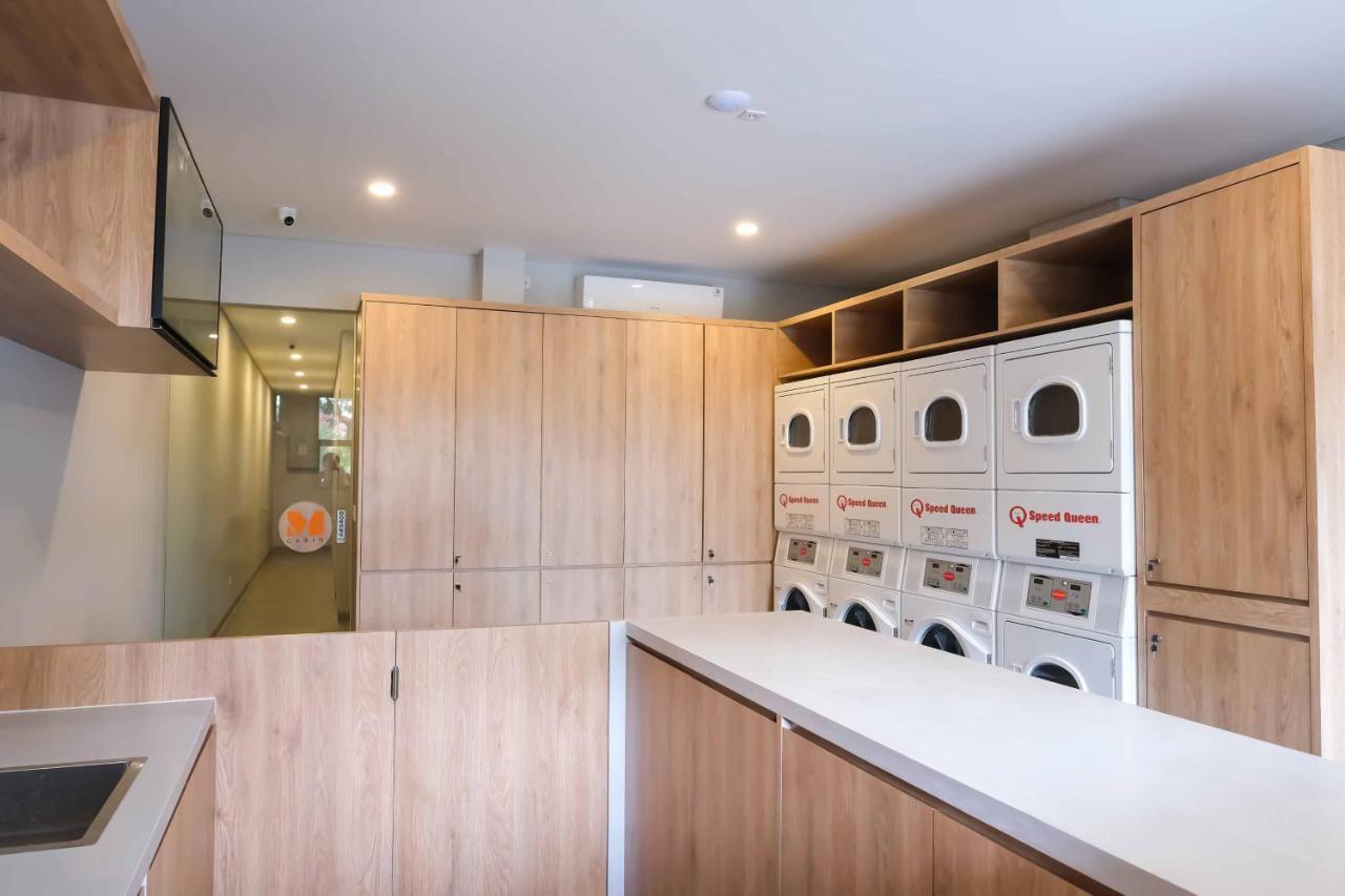 M Cabin Karawaci Binong Экстерьер фото